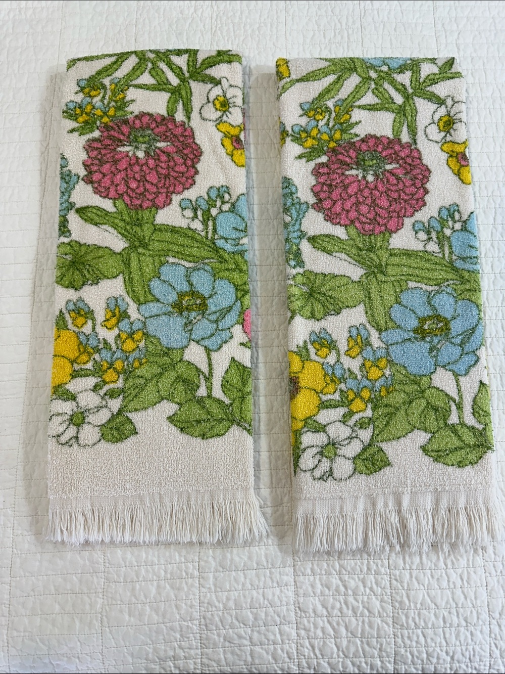 Cannon Royal Family Bath Towel Set of 2 Cotswold Floral 1970 Mod Vintage